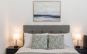 Chandini Villa In High Wych